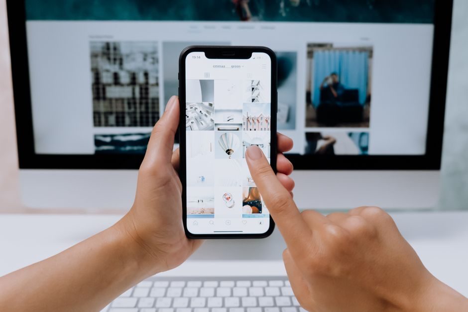 Responsive Studio-Seite auf Smartphone und Desktop